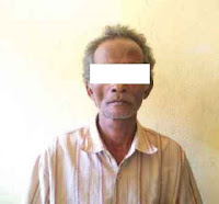 Cerita Dewasa Jilbab - Muslihat Kakek Dewo 1 | Kamar-Perawan