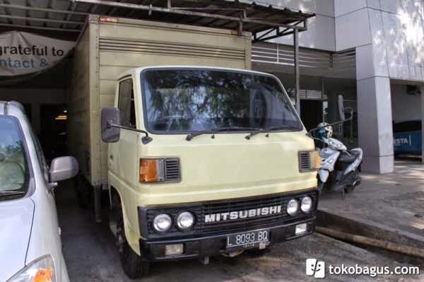 Truck Box Mitsubishi 100 Ps Ban Dobel  1992 Truck Bekas  