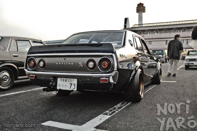 Nissan Skyline GT-R C110  stary japoński samochód oldschool klasyk sedan godzilla kultowy legenda