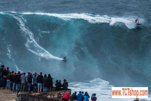 Xem sóng quái vật trò giải trí dành cho kẻ bạo gan Xem sóng quái vật trò giải trí dành cho kẻ bạo gan