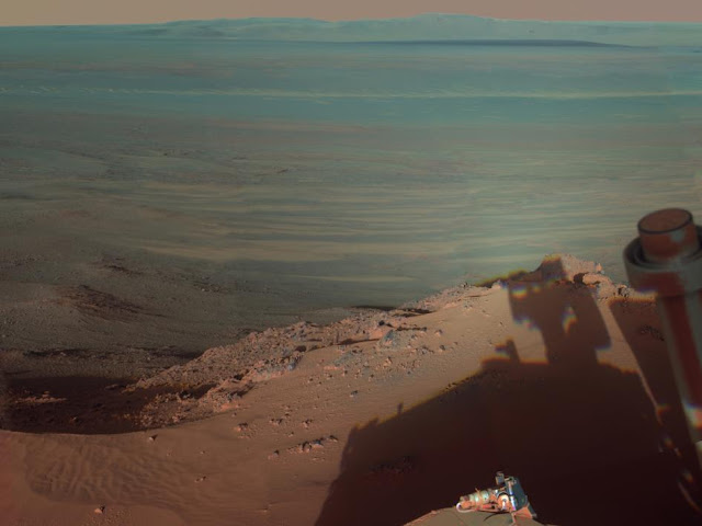 Foto da cratera Endeavour em Marte tirada pela sonda Opportunity