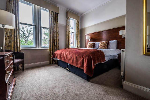 The Brewers Inn Hotel London has 16 individually designed boutique bedrooms, allowing you to escape the ordinary.