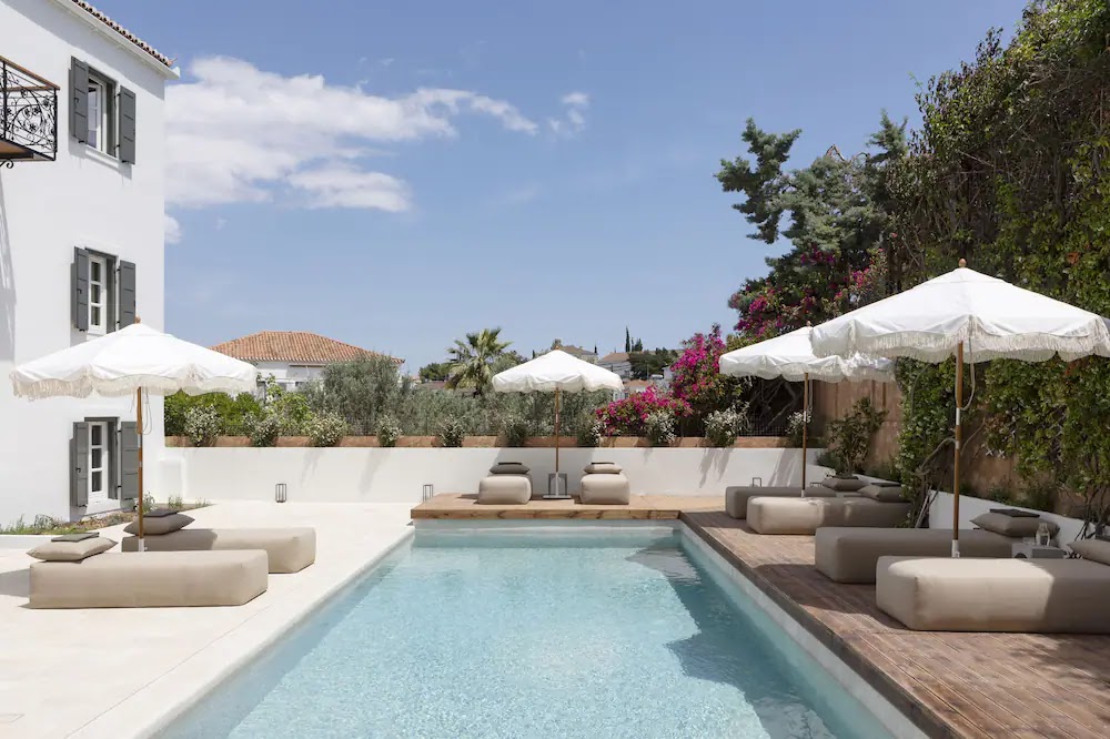 ������� ������� ����� pisina.webp