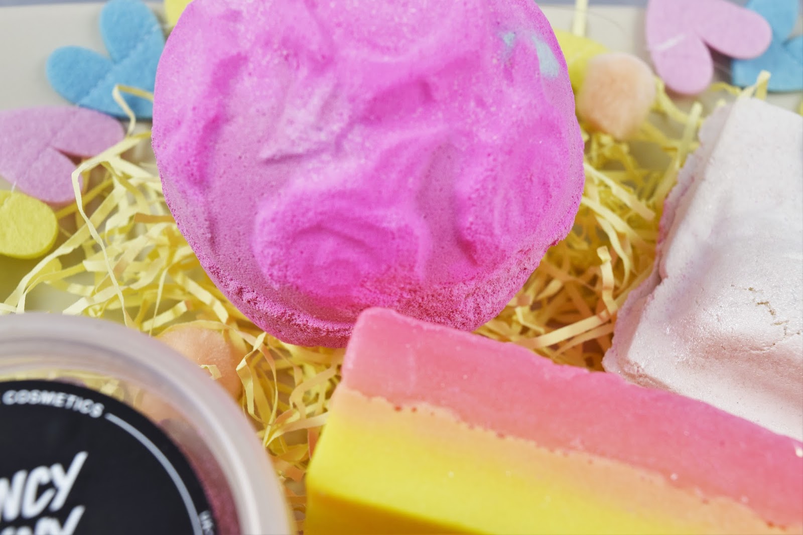 LUSH COSMETICS EASTER & MOTHER'S DAY 2016 A Life With Frills