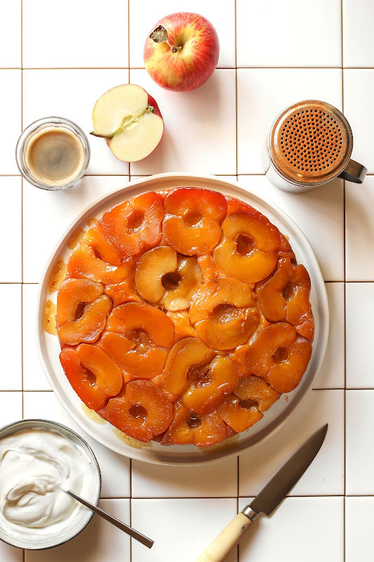 Apple upside down cake