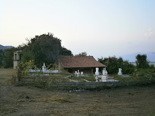 ναός του αγίου Γεωργίου στο νησί του Αγίου Αχιλλείου Πρεσπών