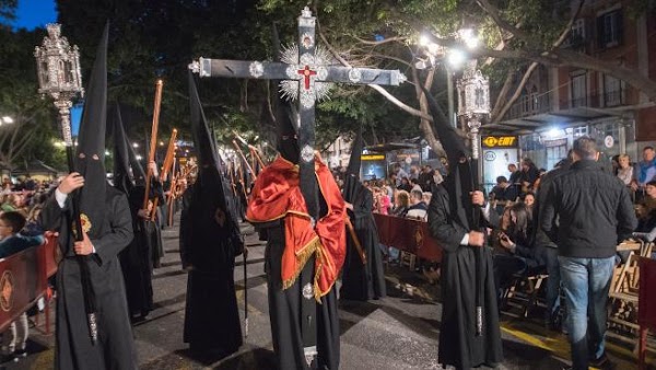 Programa de actos y cultos especial del Viernes Santo de Málaga 2021 Programa de actos y cultos especial del Viernes Santo de Málaga 2021