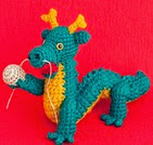 http://www.amuuse.jp/alacarte/files/pdf/item/eto/2012/amigurumi/h301-422.pdf