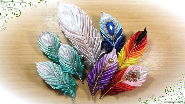 How to Make Beautiful Ribbon Brooches / The Beading Gem