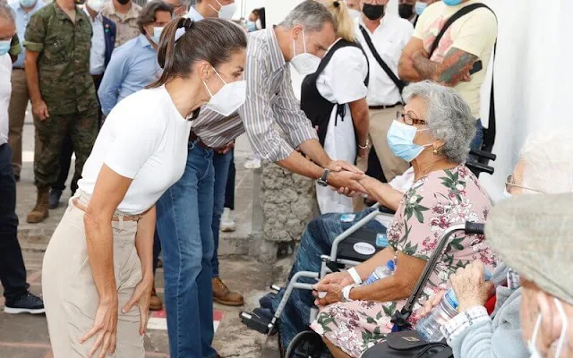 King Felipe and Queen Letizia visited La Palma. The Cumbre Vieja volcano