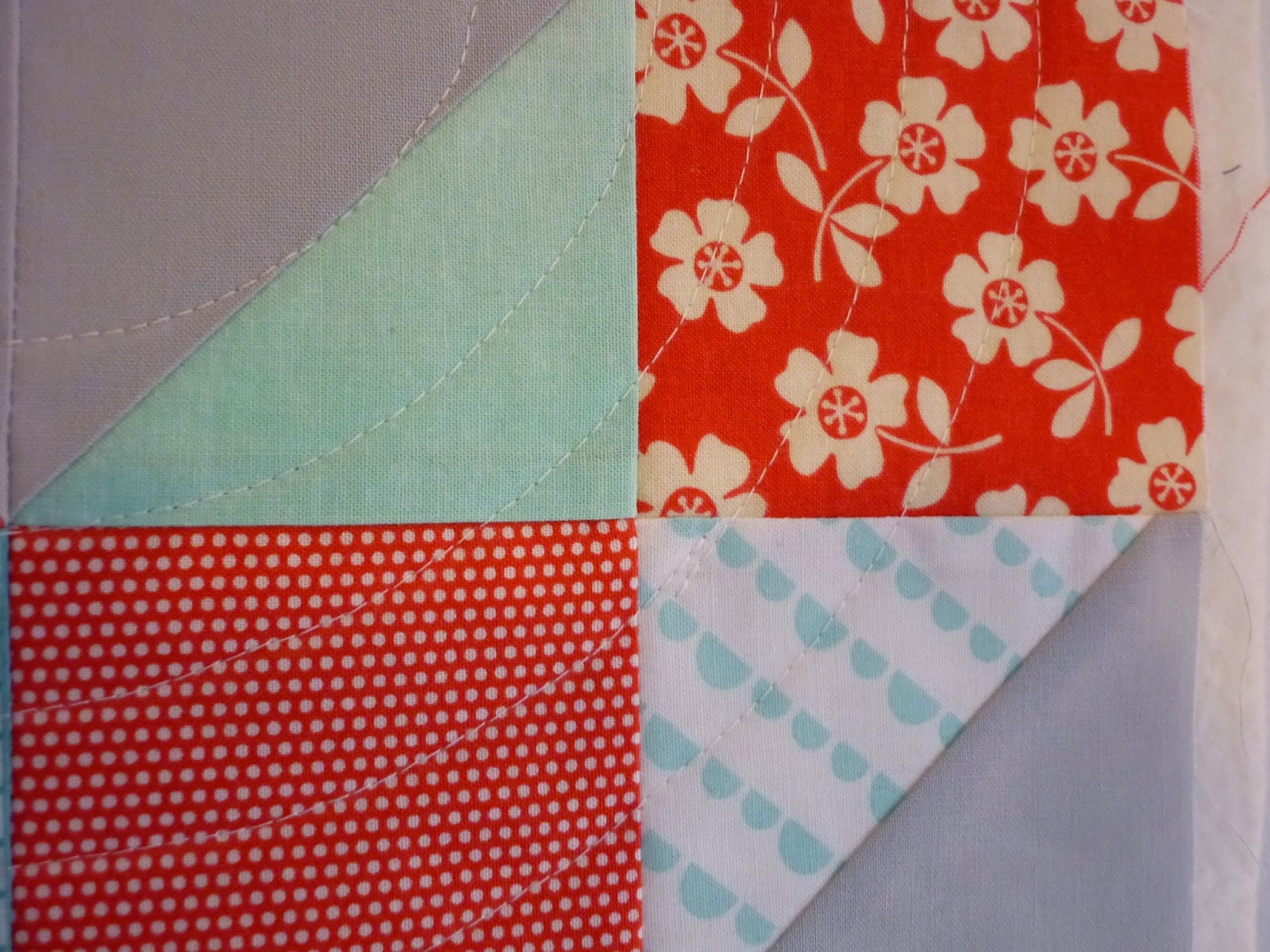 chezzetcook modern quilts Going in Circles A Tutorial on Quilting