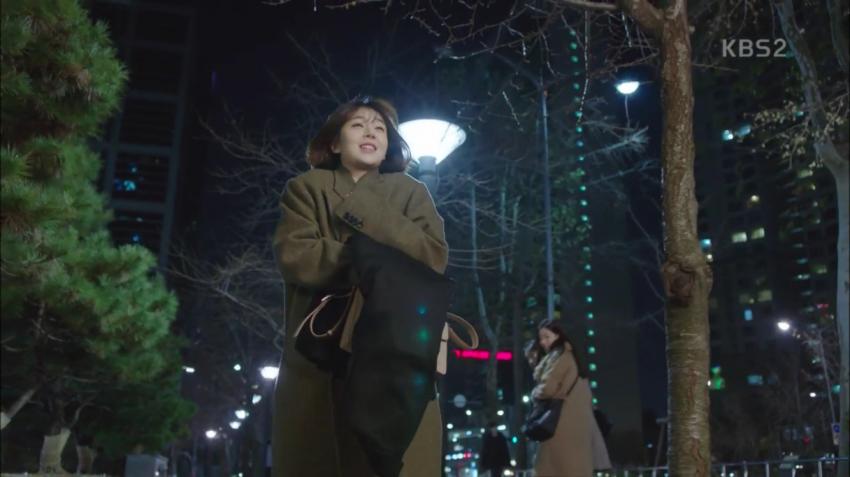 [저글러스] 이것은 로코를 위한 피지컬 차이 + 남주가 본인 피지컬 생각 안하고 여주에게 뽀뽀 할때.gif | 인스티즈