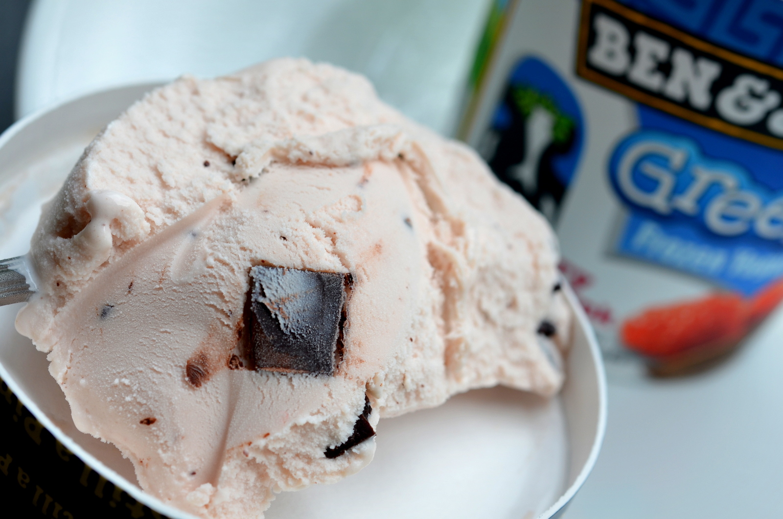 food and ice cream recipes REVIEW Ben & Jerry's Raspberry Fudge Chunk