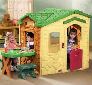 LITTLE TIKES PICNIC ON THE PATIO PLAYHOUSE