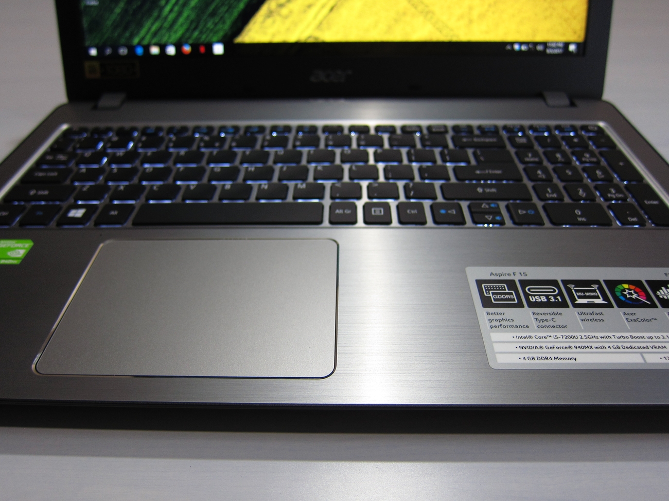 Gadgets and stuff: Acer Aspire F15 F5-573G-56UR - Good budget laptop?