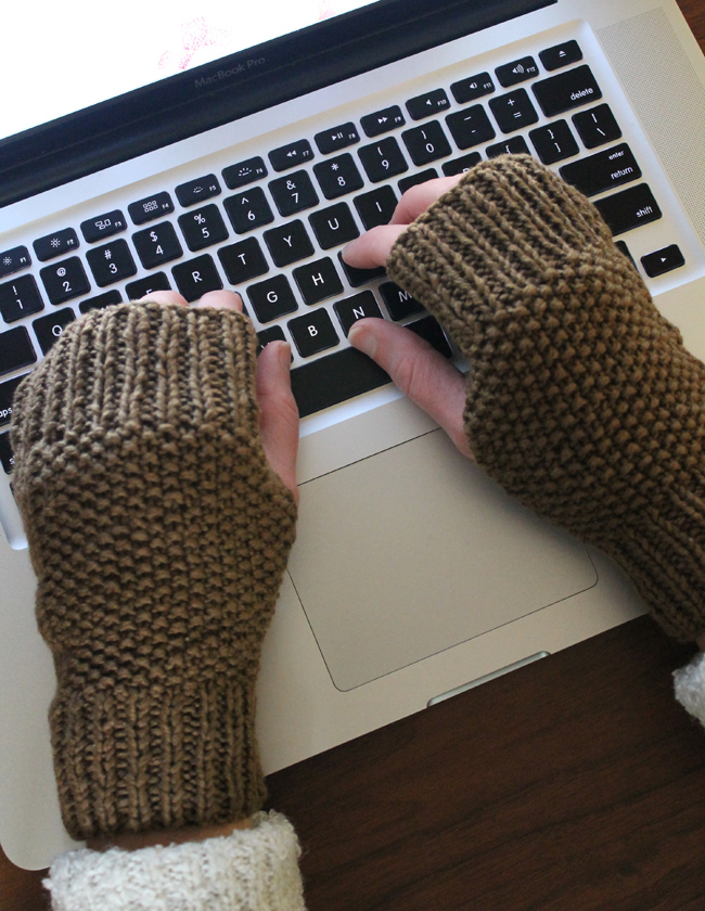 Lula Louise: Free Knitting Pattern – Fingerless Knitted Mitts | Fingerless mitts, Fingerless ...