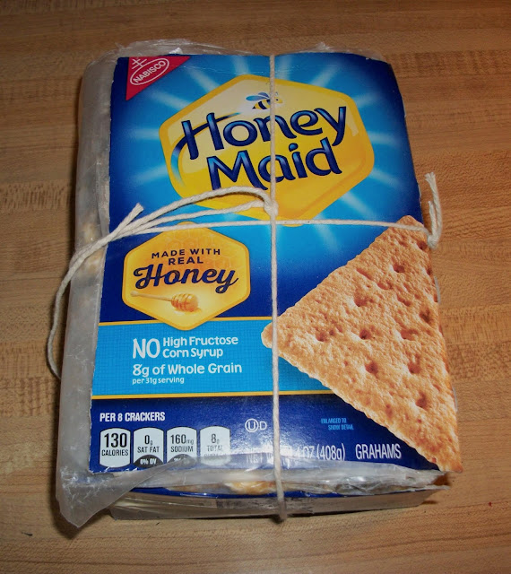 Henny Penny Lane: Fruit cake and a little video