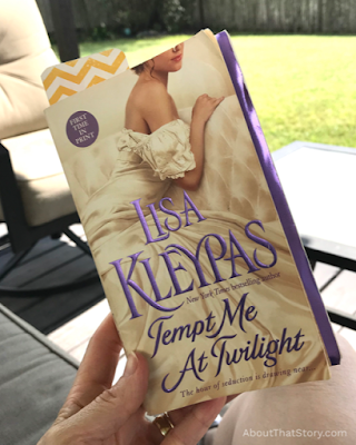 Book Review: Tempt Me at Twilight (The Hathaways #3) by Lisa Kleypas | About That Story
