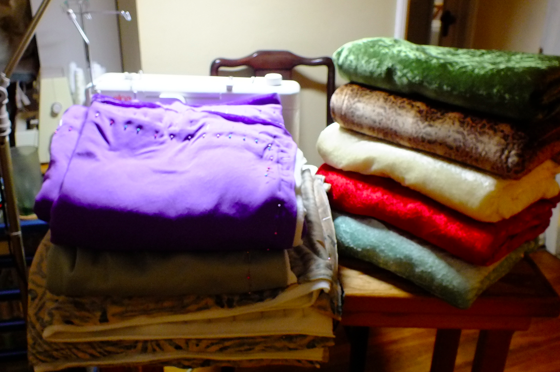 Betsy Ross Linens Making Throw Blankets