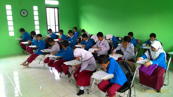 Soal UKK Bahasa Indonesia SD/MI Semester 2 (Genap) Lengkap