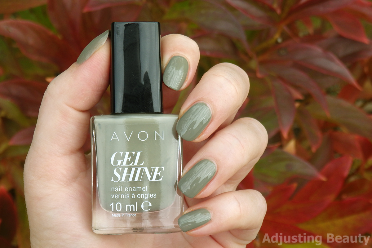 Review Avon Gel Shine Nail Enamels (Fall Shades) Adjusting Beauty