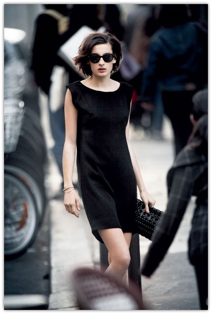 Step into Girl's Shoes : Little Black Dress