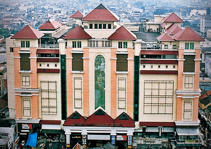 Wisata Belanja di Pasar Baru Bandung: Mencari Oleh-oleh Khas di Pusat Kota Wisata Belanja di Pasar Baru Bandung: Mencari Oleh-oleh Khas di Pusat Kota