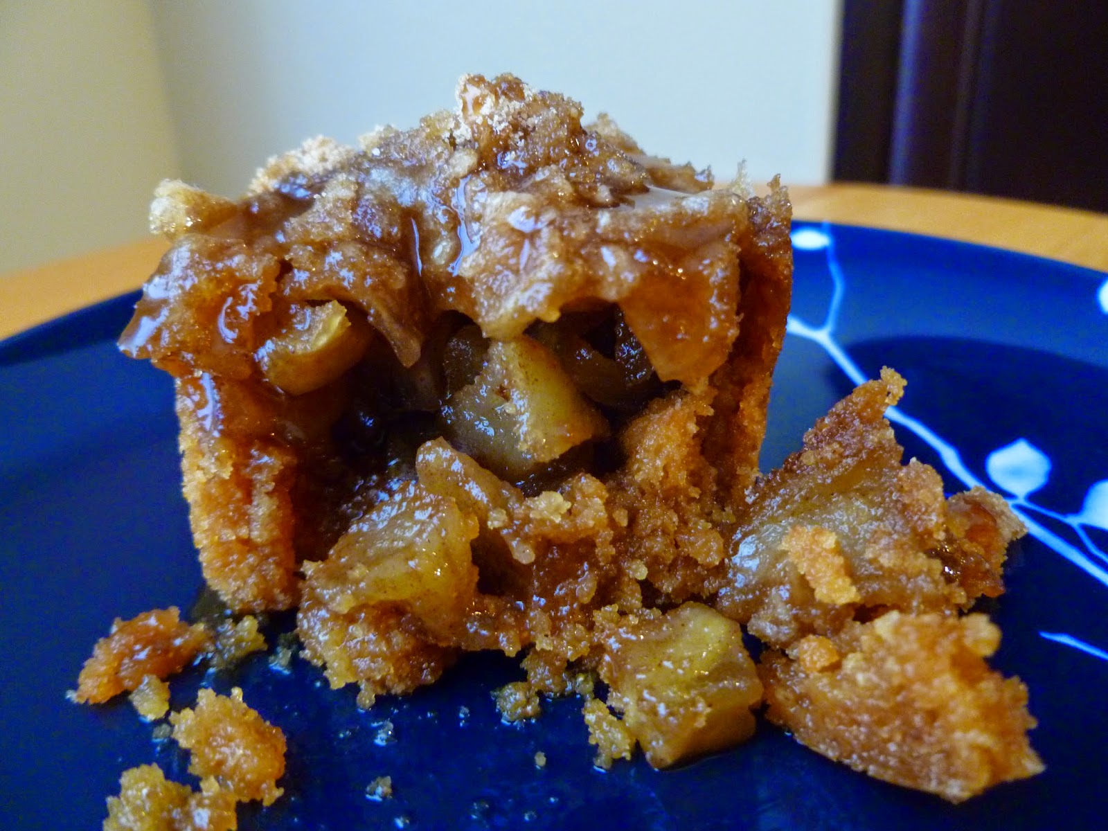 The Pastry Chef's Baking: Caramel Apple Crisp Bites