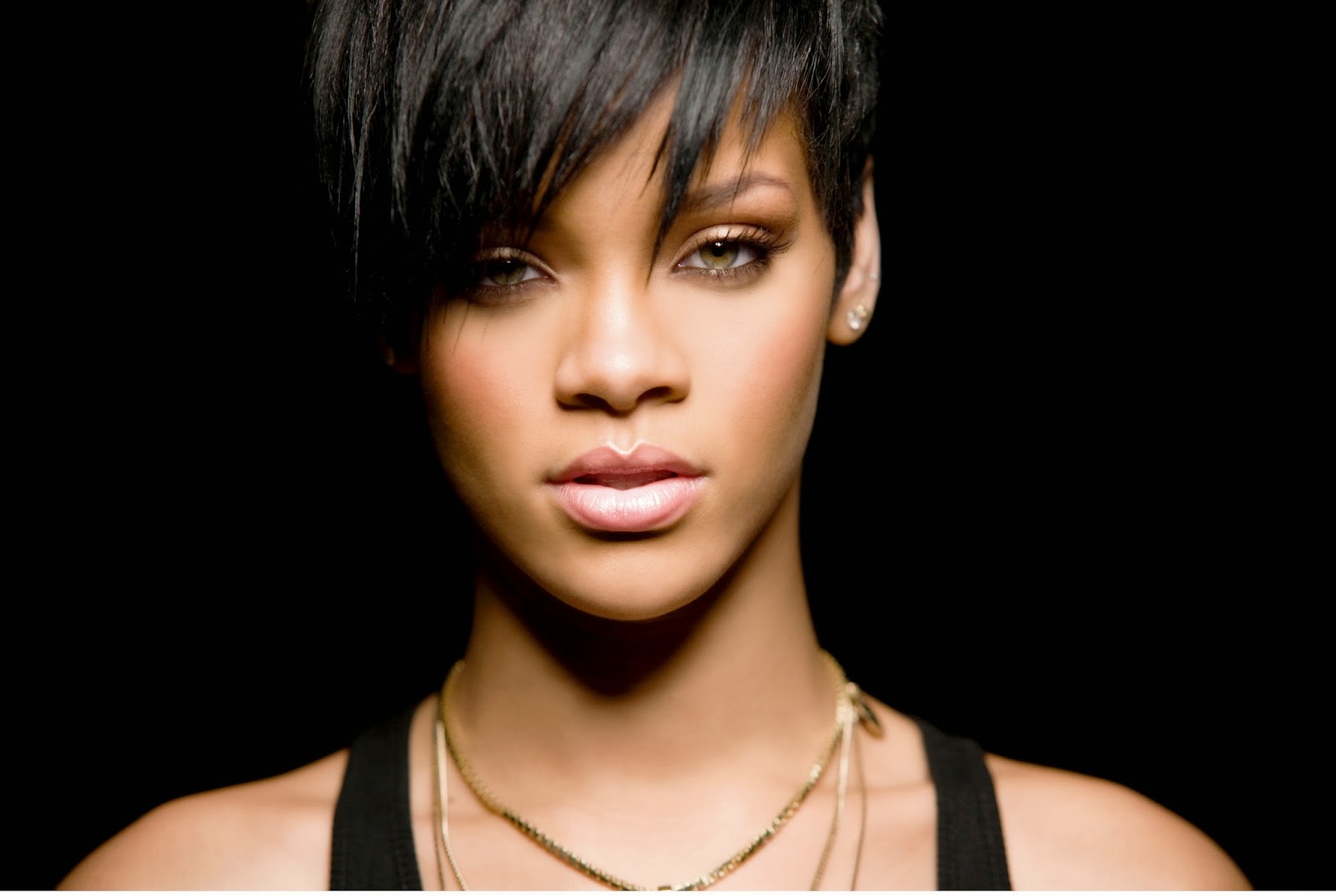 Rihanna Best Of Videos, 20 Videos 