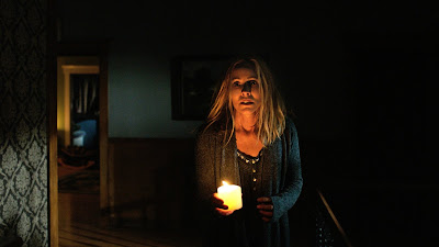 Image of Maria Bello in Lights Out