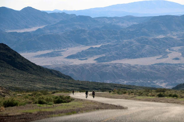 To-del-la pitkä mäki Kesti 20 minuuttia ajaa tämä mäki alas autolla
