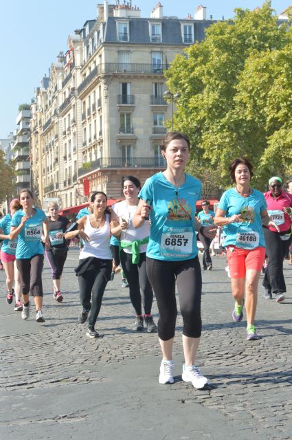 la parisienne 2014 edition paris france eiffel tower race running 