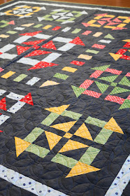 Perfect Picnic quilt pattern from the Fresh Fat Quarter Quilts book by Andy Knowlton of A Bright Corner - fun medallion quilt that uses only 8 fat quarters