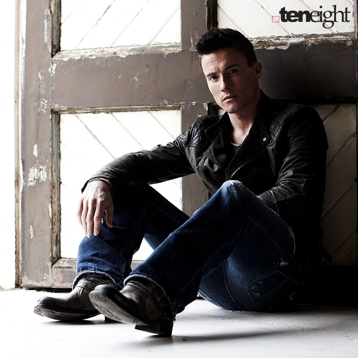 teneight: James Toseland Shoot