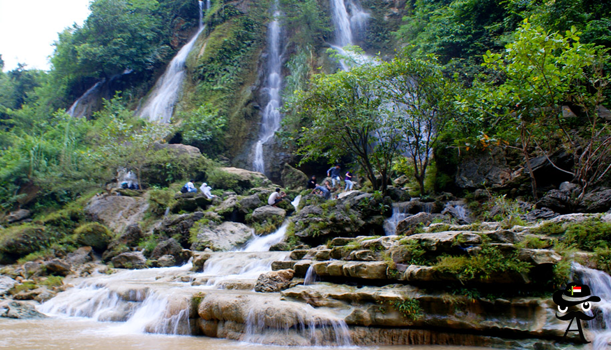 Lengkuas Mountain Waterfall
