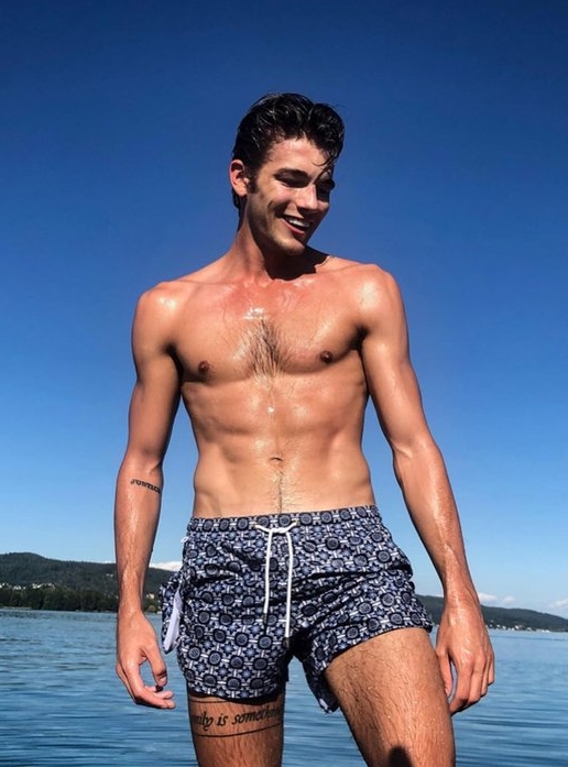 Peter Mairhofer Naked - For The Beautiful Men