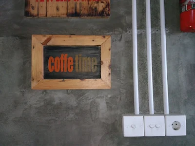 Coffeshop; Borjuis Food and Drink