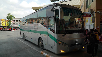 Waiting to board the bus. The journey from Chiang Mai to Chiang Rai took about 3 hours