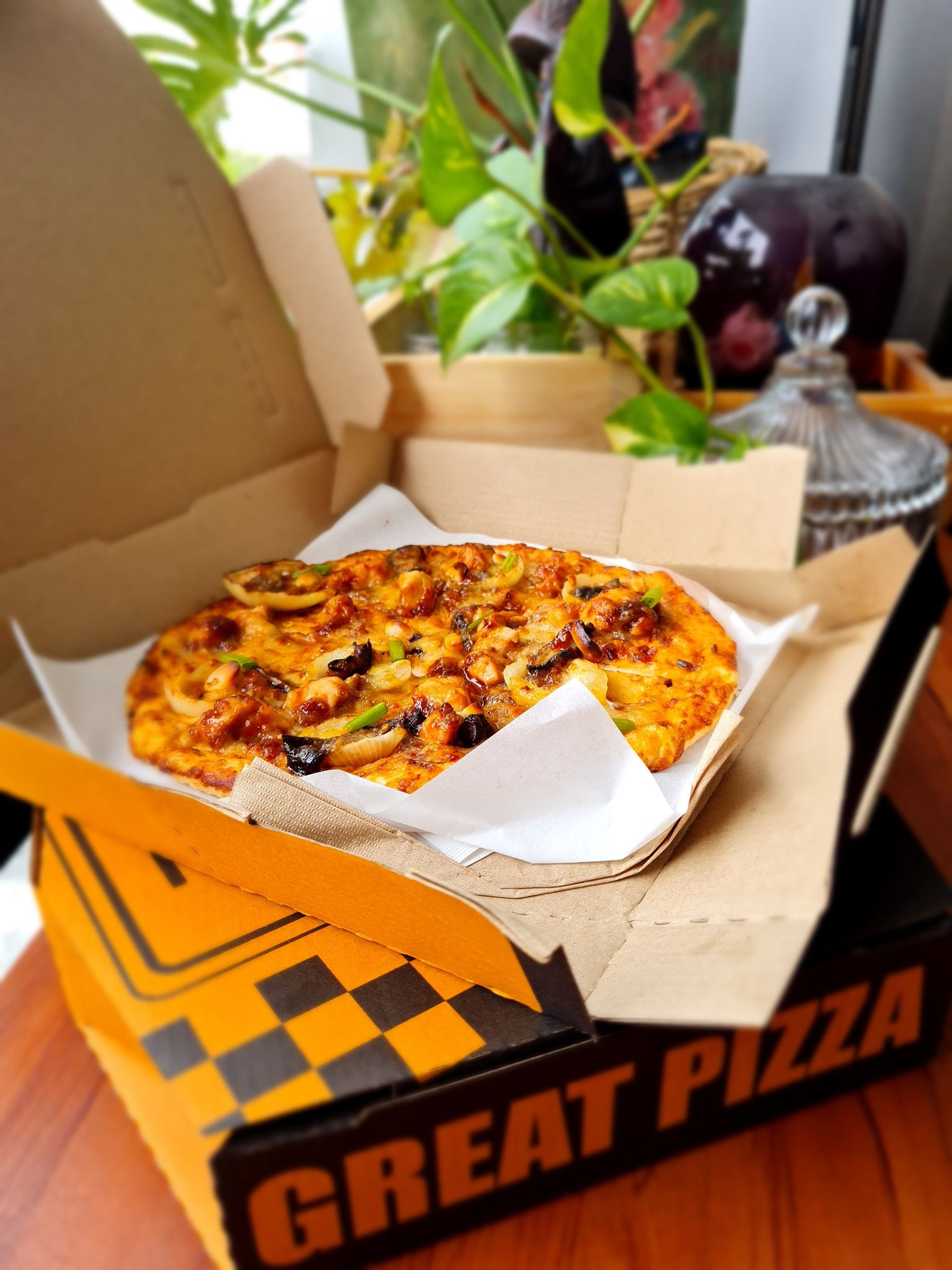 Yellow Cab Celebrates 20th Anniversary with Two New Pizza Flavors