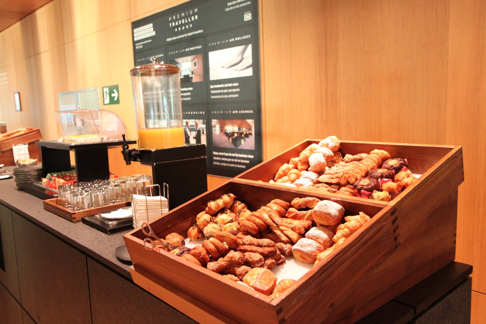 Food.Flight.Fun! Sala VIP Lounge Barcelona Airport