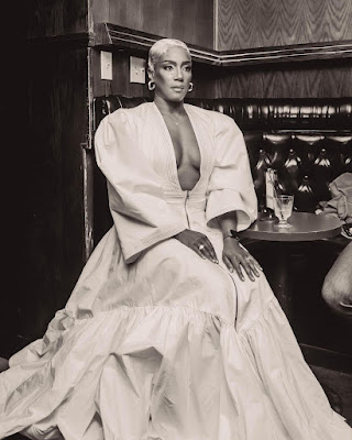 Tiffany Haddish stunning white dress
