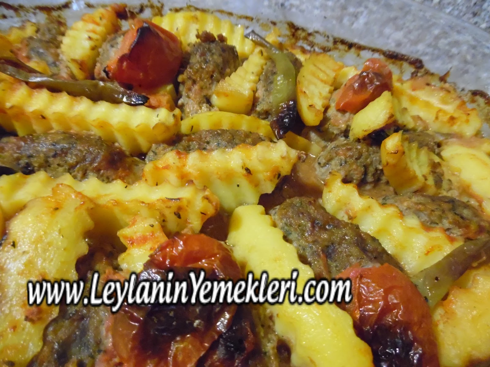 Fırında Patatesli Sulu Köfte Tarifi Yemek Tarifleri