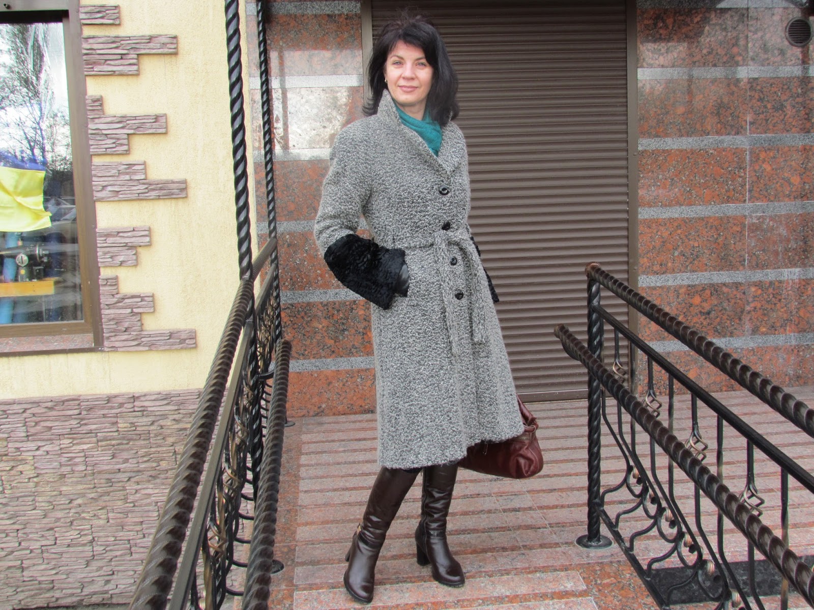 Кристен стюарт в реальной жизни фото. Человек в пальто. Кристен стюарт в обычной жизни. Луана хендрик. Пуховики.