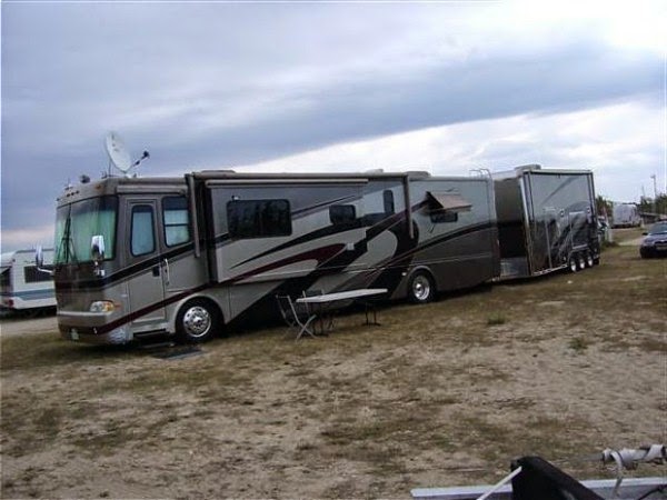 50 fantastic luxury motor-homes on wheels!