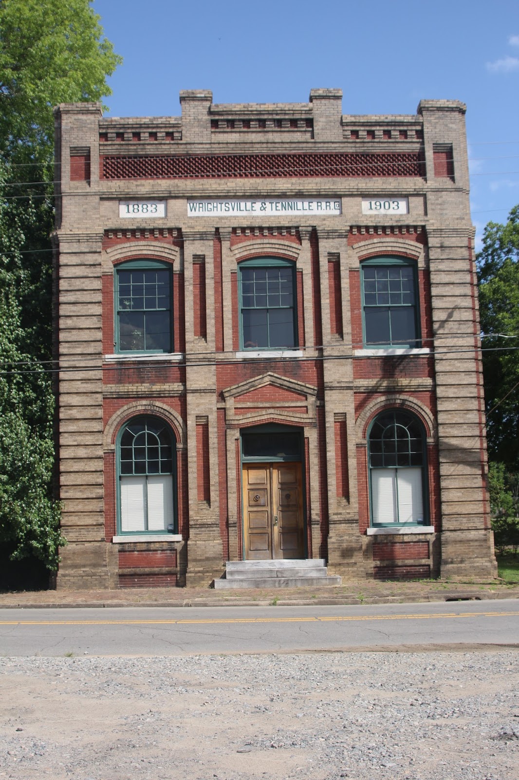 IMAGES OF OUR PAST THE WRIGHTSVILLE AND TENNILLE RAILROAD OFFICE, TENNILLE,