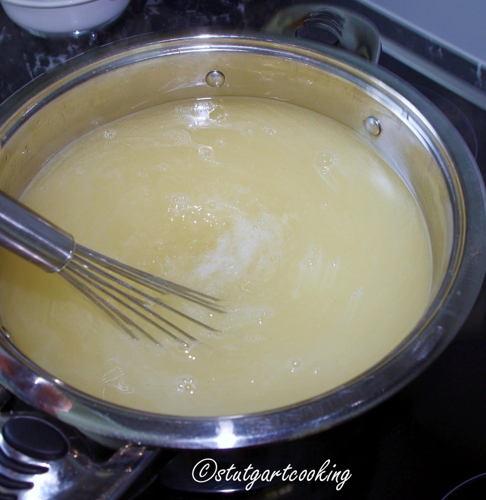 stuttgartcooking: Holunderblüten-Sirup