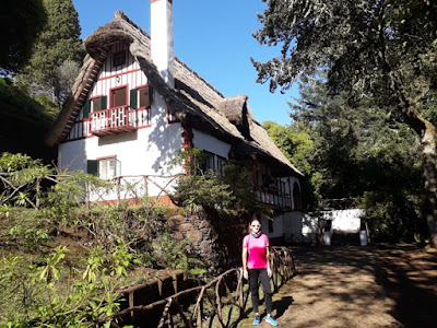 casa-tipica-santana-madeira-portugal