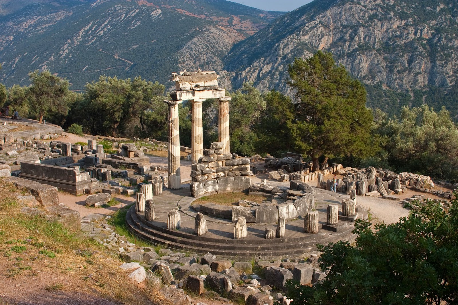Памятники афин