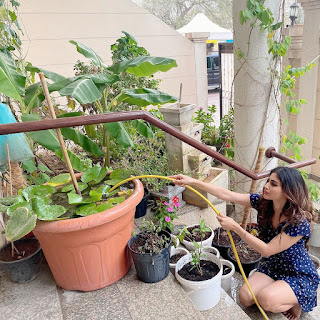 Mouni Roy Social Media Images 13-04-2020