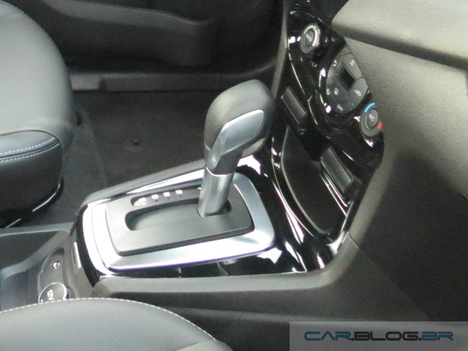 New Fiesta Sedan Titanium AT 2014 Prata - câmbio automático